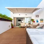 Genteel Castilla Terrace Appartement
