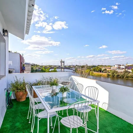 Genteel Castilla Terrace Apartment Seville