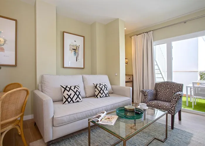 Genteel Castilla Terrace Apartment Seville