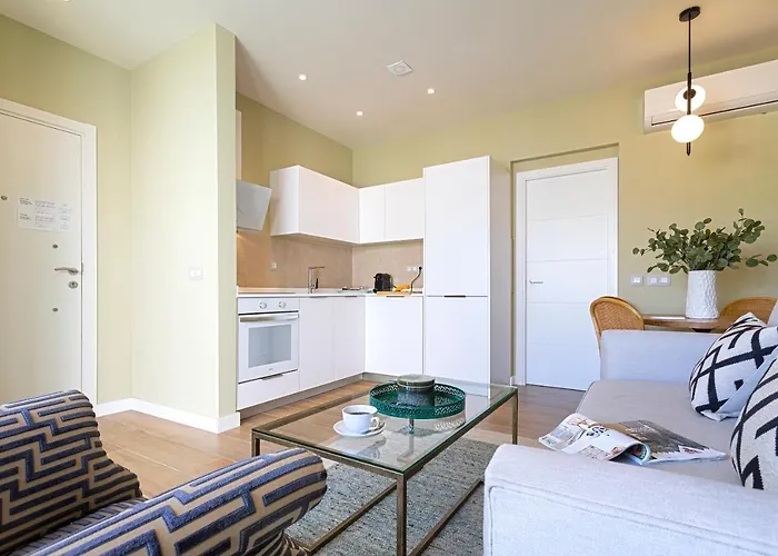 Genteel Castilla Terrace Apartment Seville